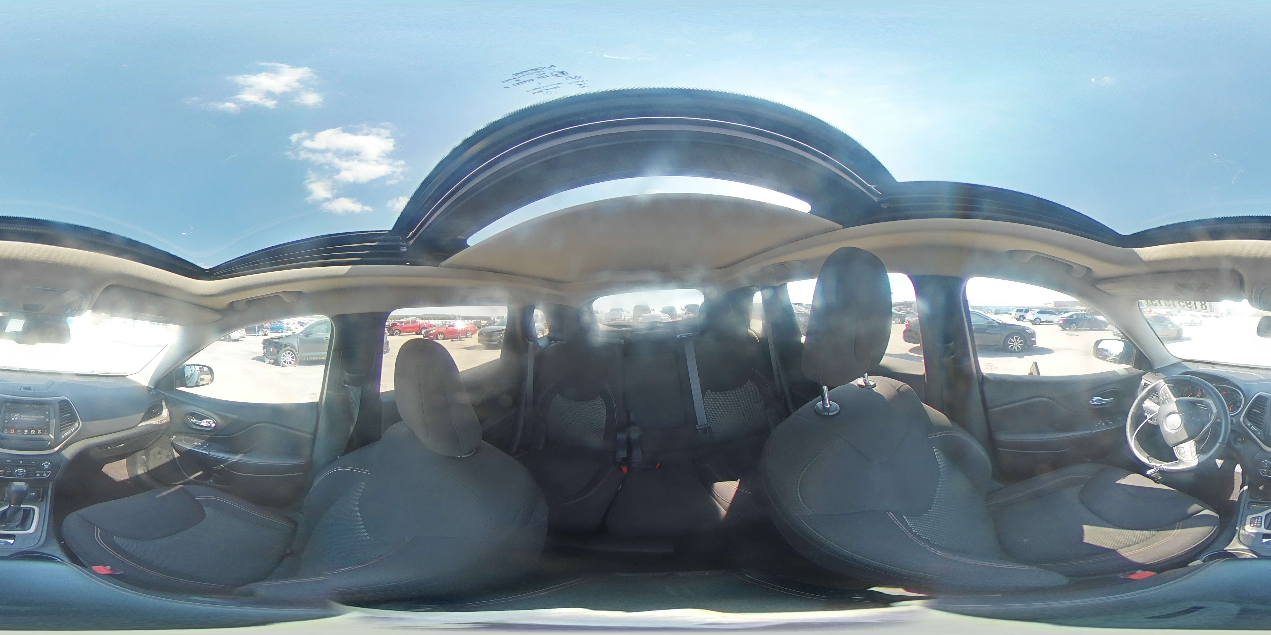 2016 Jeep Cherokee Latitude VIN: 1C4PJLCB6GW284087 Lot: 81951515