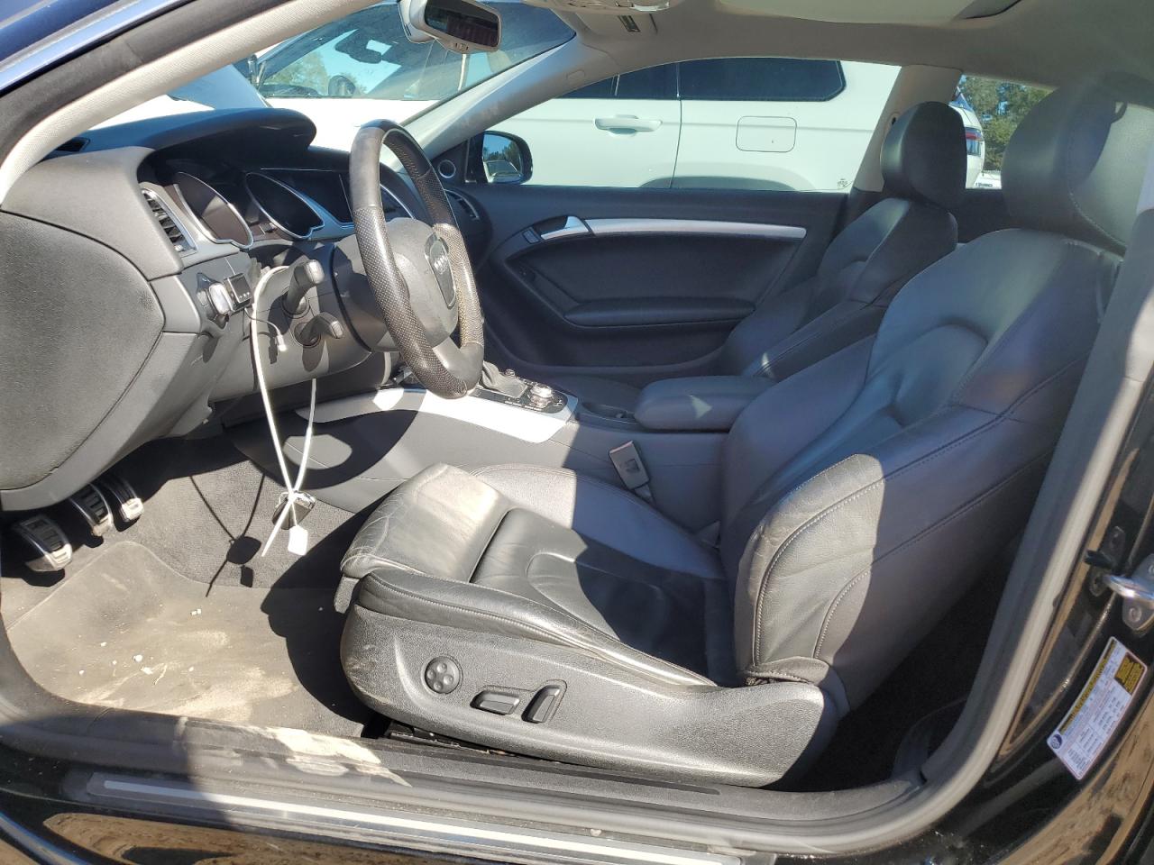 2011 Audi A5 Premium Plus VIN: WAURFAFR6BA002394 Lot: 82724625