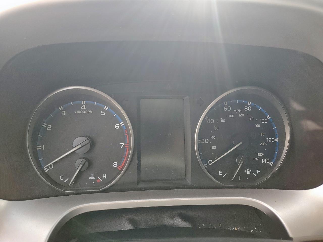 2018 Toyota Rav4 Le VIN: JTMZFREVXJJ175897 Lot: 84795045