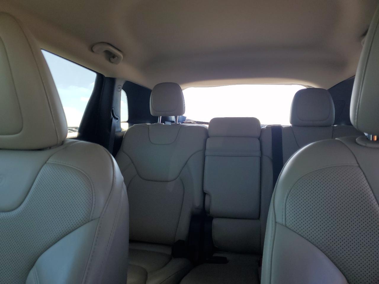 2017 Jeep Cherokee Limited VIN: 1C4PJMDS2HW609081 Lot: 85292185