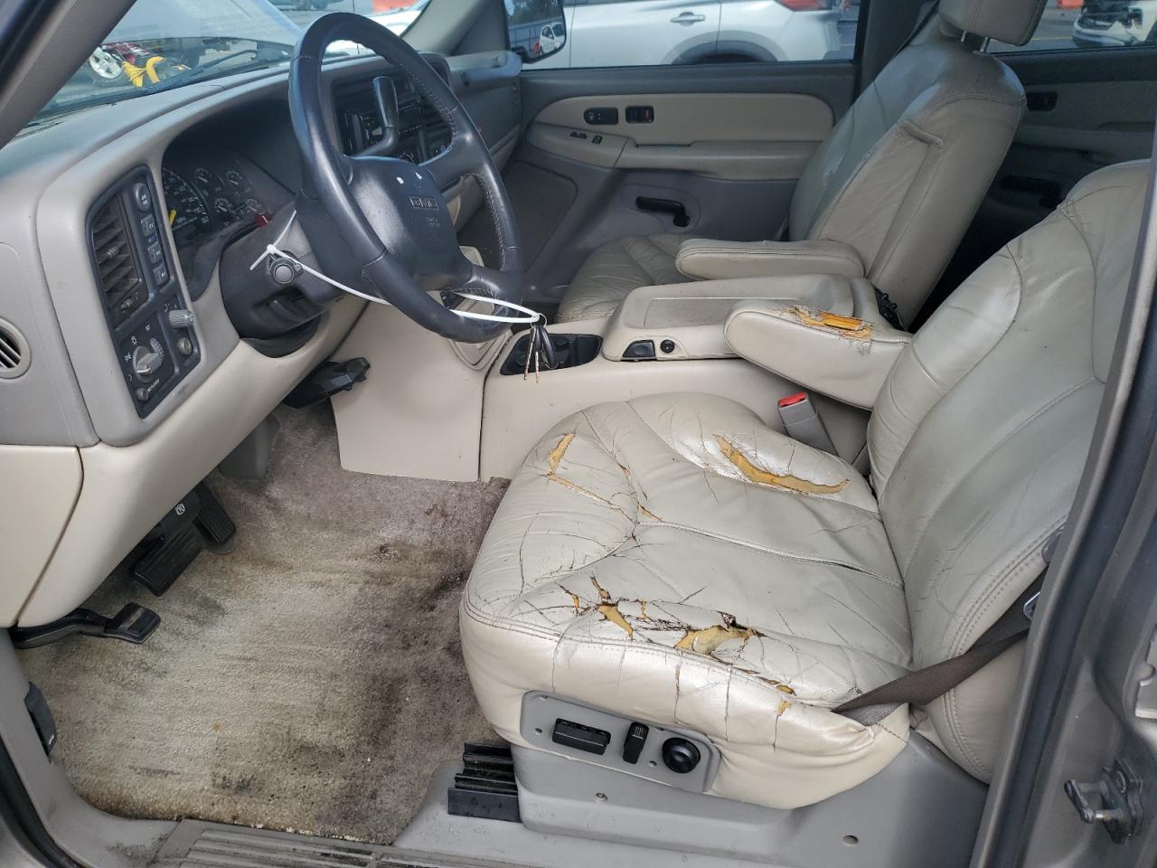 2002 GMC Yukon VIN: 1GKEK13Z72R301173 Lot: 85836955