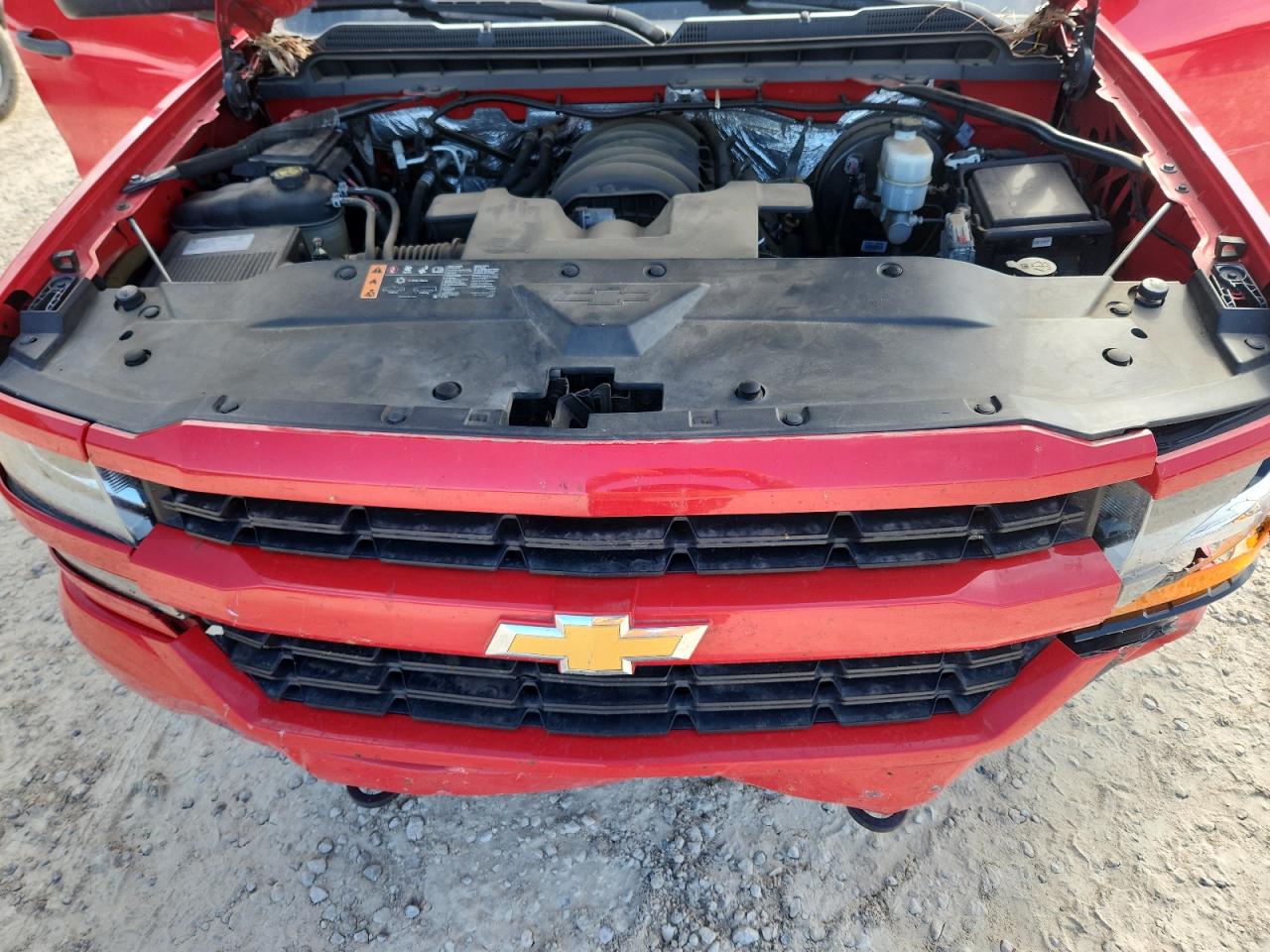 2018 Chevrolet Silverado K1500 Custom VIN: 1GCVKPEC3JZ217082 Lot: 84786065