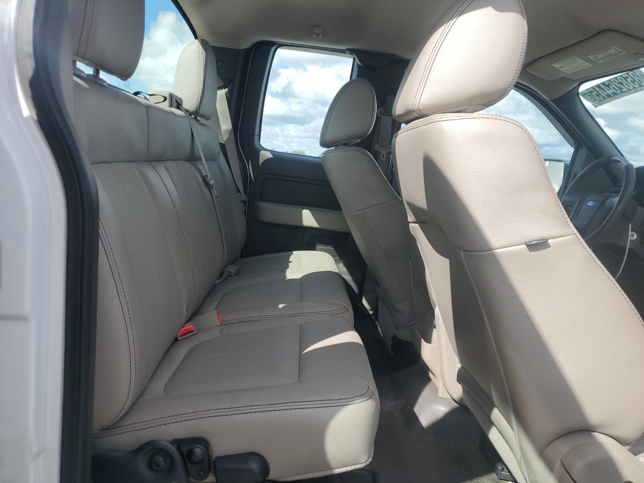 2010 Ford F150 Super Cab VIN: 1FTEX1CW7AFD34192 Lot: 85826445