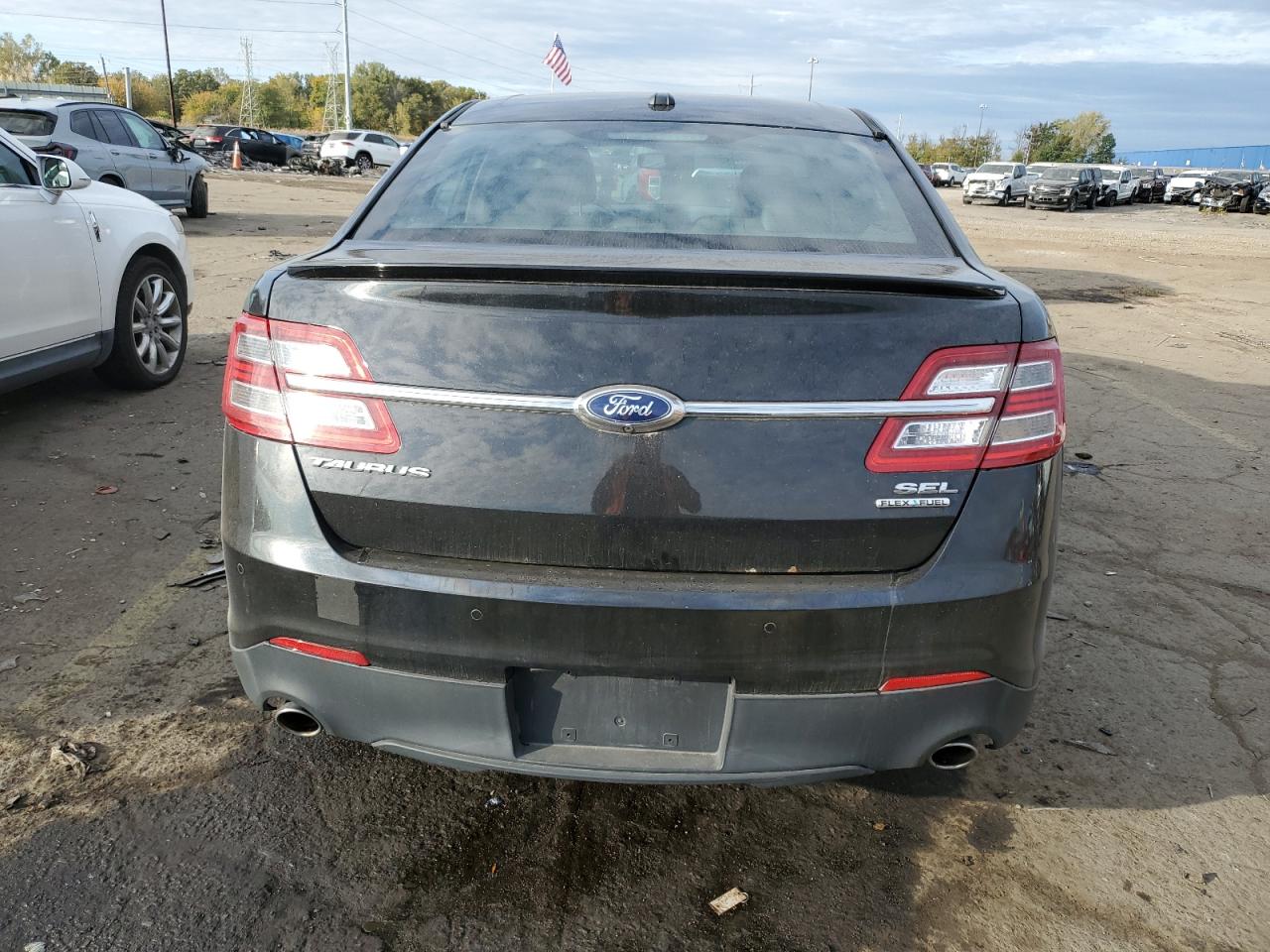 2014 Ford Taurus Sel VIN: 1FAHP2E81EG159106 Lot: 82558345