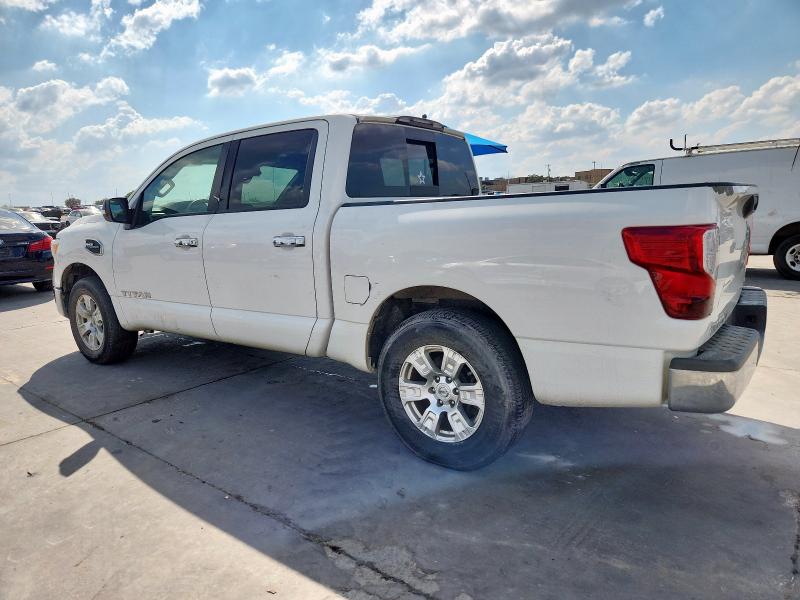  NISSAN TITAN 2017 Biały