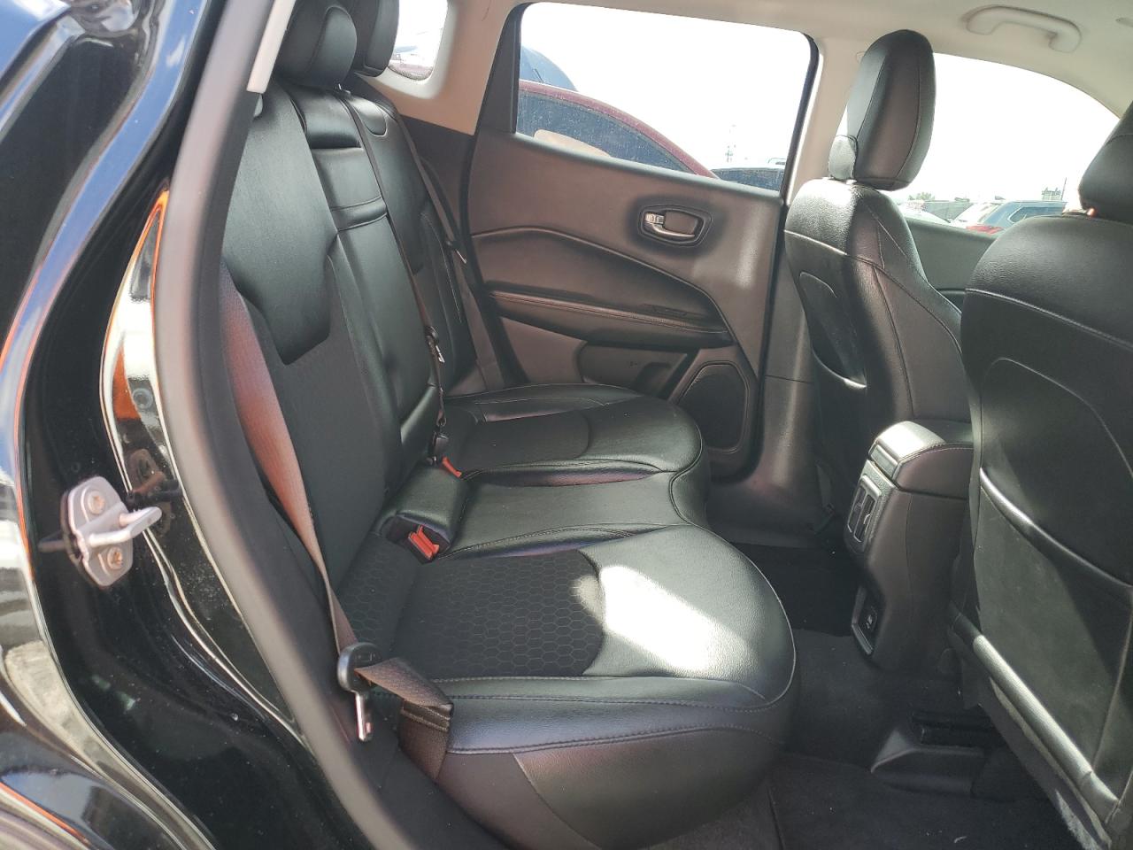 2020 Jeep Compass Latitude VIN: 3C4NJCBB9LT135908 Lot: 84303175