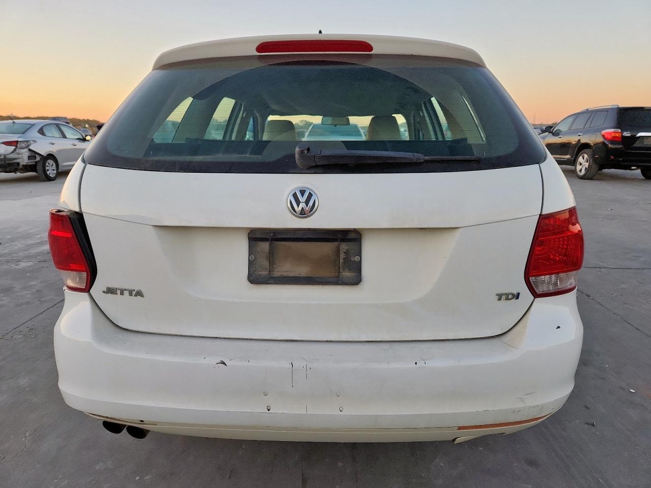 2010 Volkswagen Jetta Tdi VIN: 3VWTL8AJ6AM650182 Lot: 85563955
