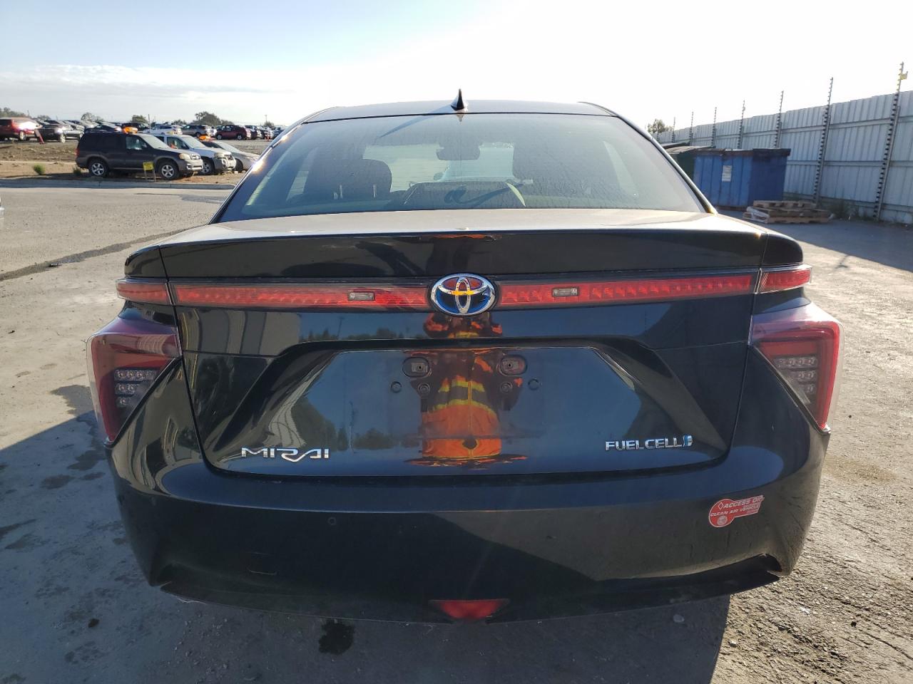 2017 Toyota Mirai VIN: JTDBVRBD2HA003180 Lot: 82406935