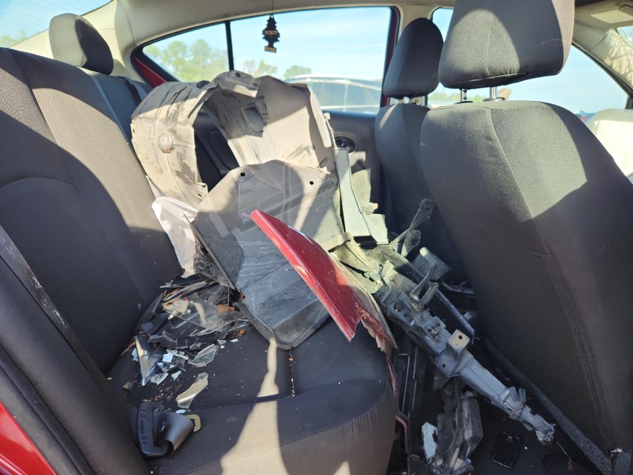 2019 Nissan Versa S VIN: 3N1CN7AP7KL829661 Lot: 82282595