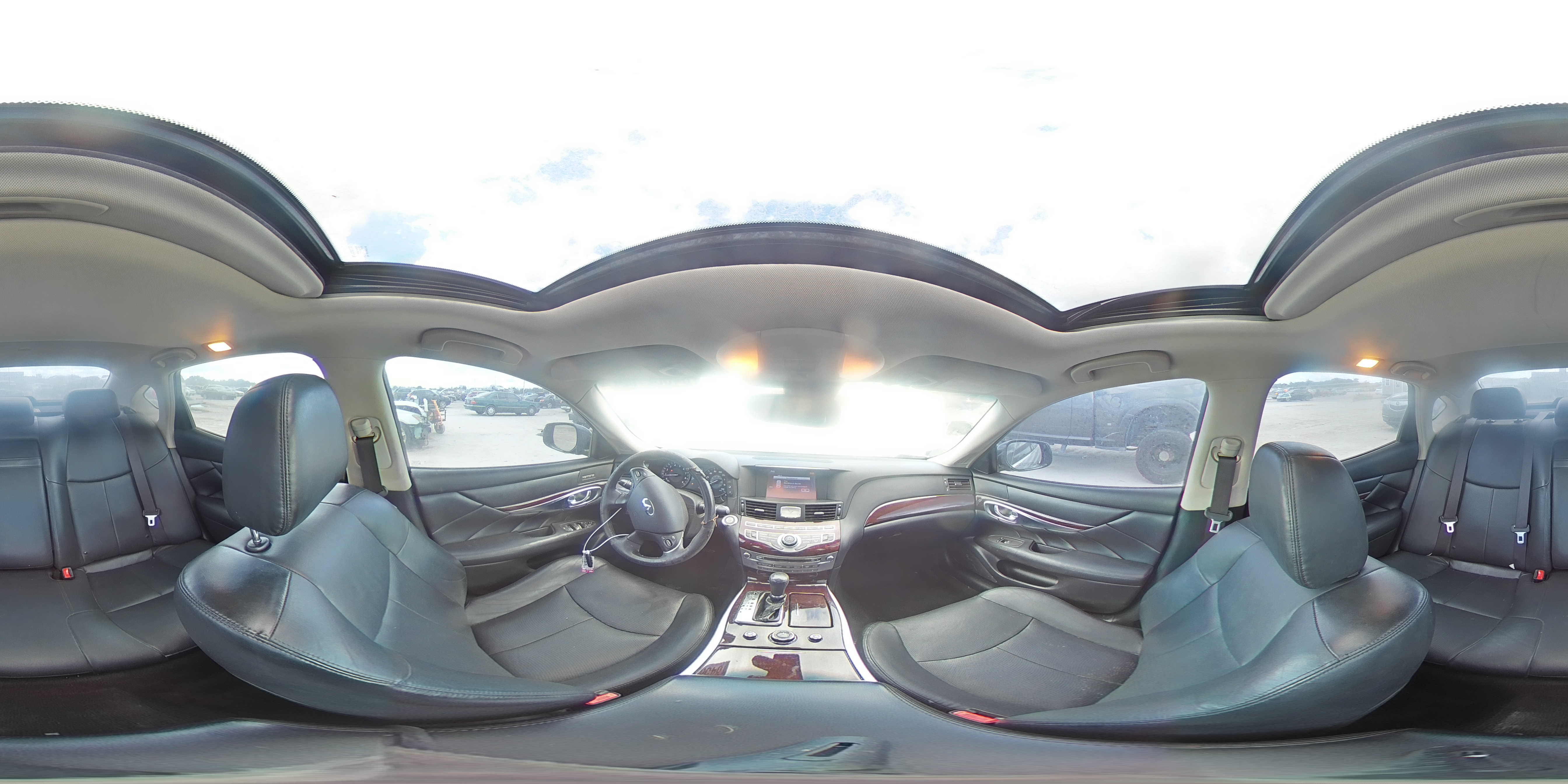 2017 Infiniti Q70 3.7 VIN: JN1BY1APXHM740990 Lot: 84582705