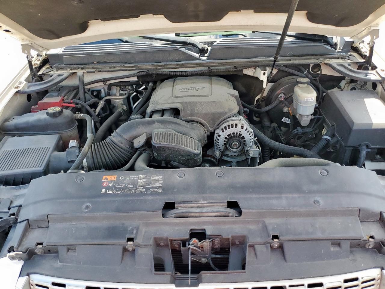 2013 GMC Yukon Xl C1500 Slt VIN: 1GKS1KE08DR300661 Lot: 84572355