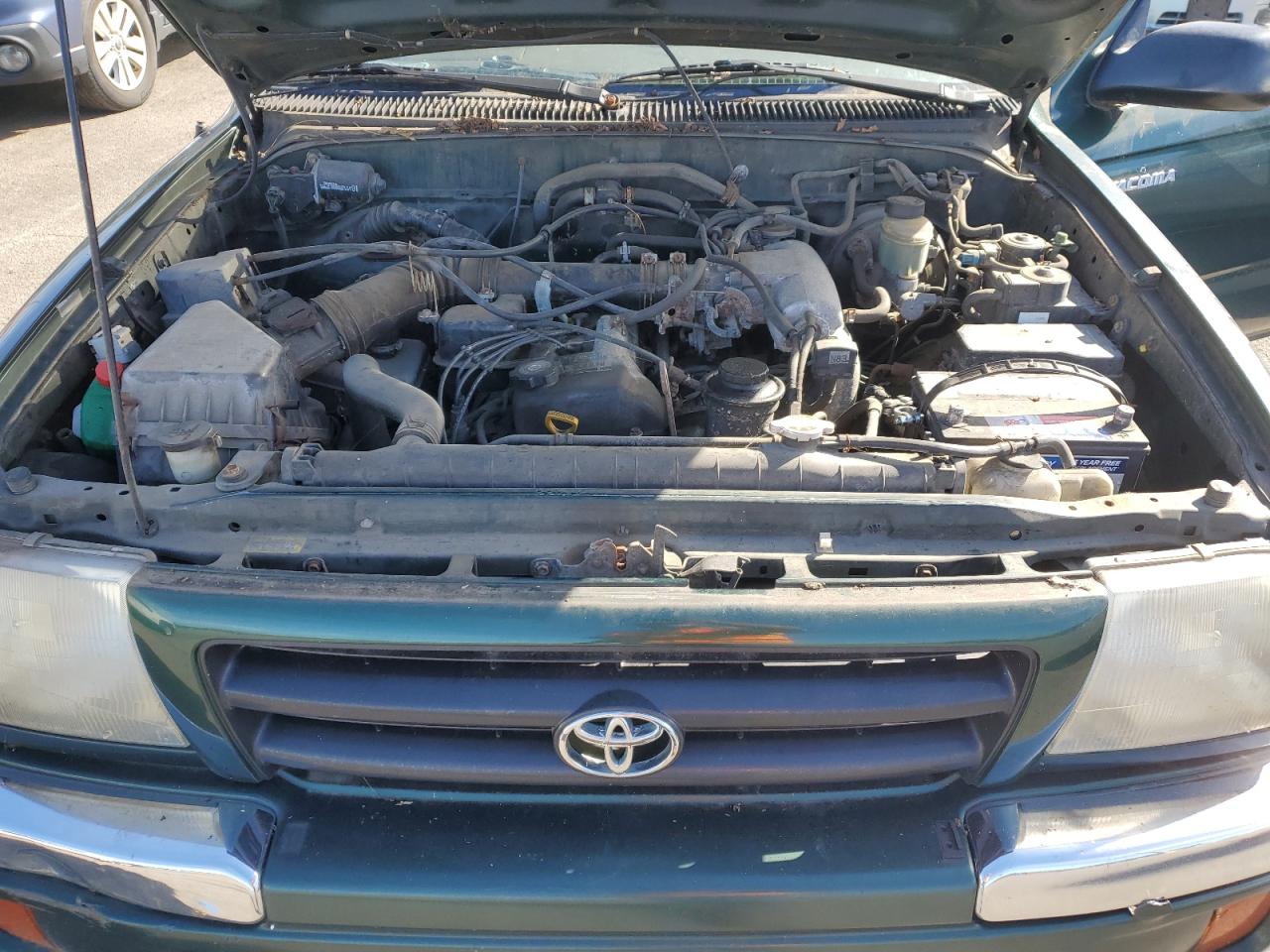 2000 Toyota Tacoma Xtracab VIN: 4TAVL52N1YZ642510 Lot: 82583305