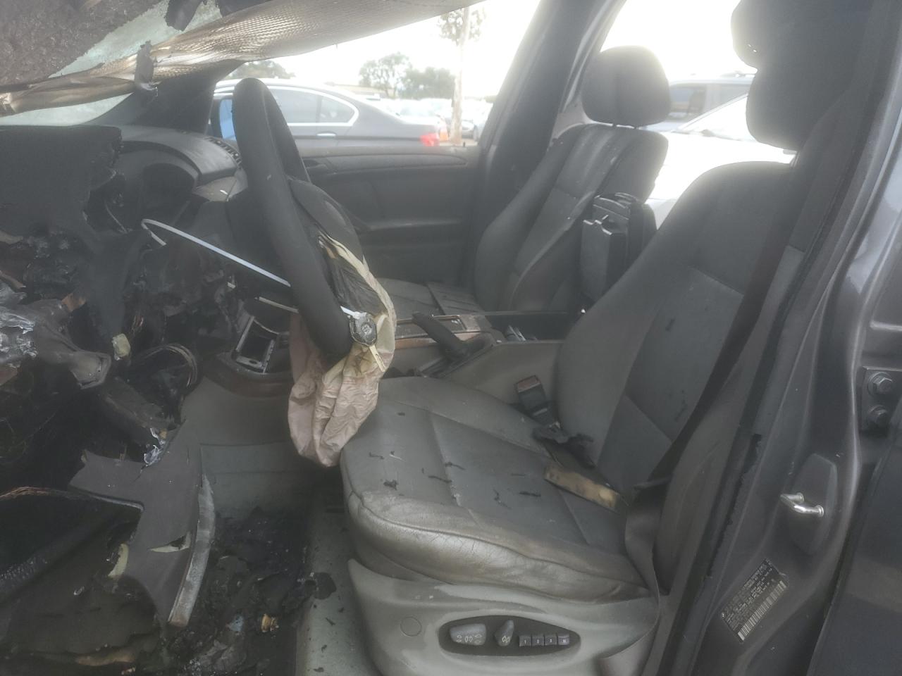 Фото: 5UXFA53552LP43426