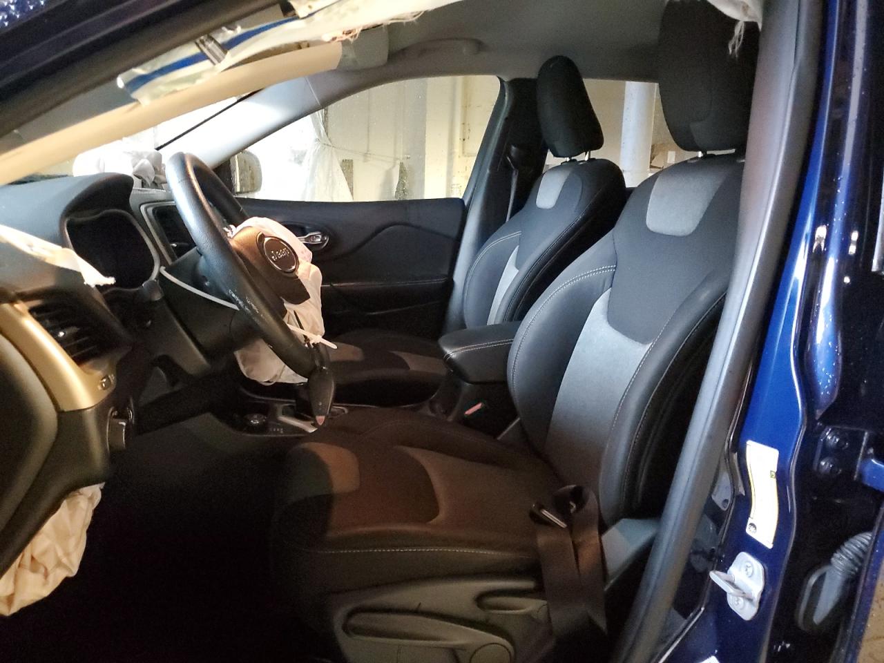 2014 Jeep Cherokee Sport VIN: 1C4PJMAB3EW220045 Lot: 81882285