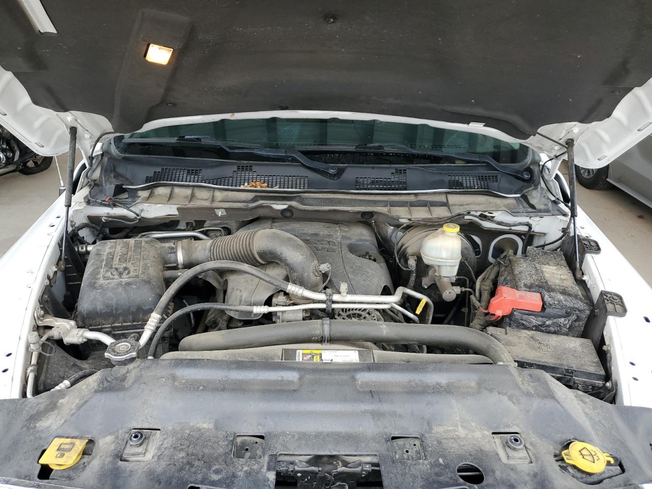 2015 Ram 1500 Laramie VIN: 1C6RR7NT9FS600304 Lot: 82349435