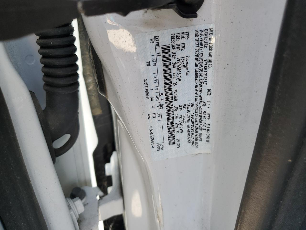 2018 Ford Focus S VIN: 1FADP3E26JL215865 Lot: 85100395