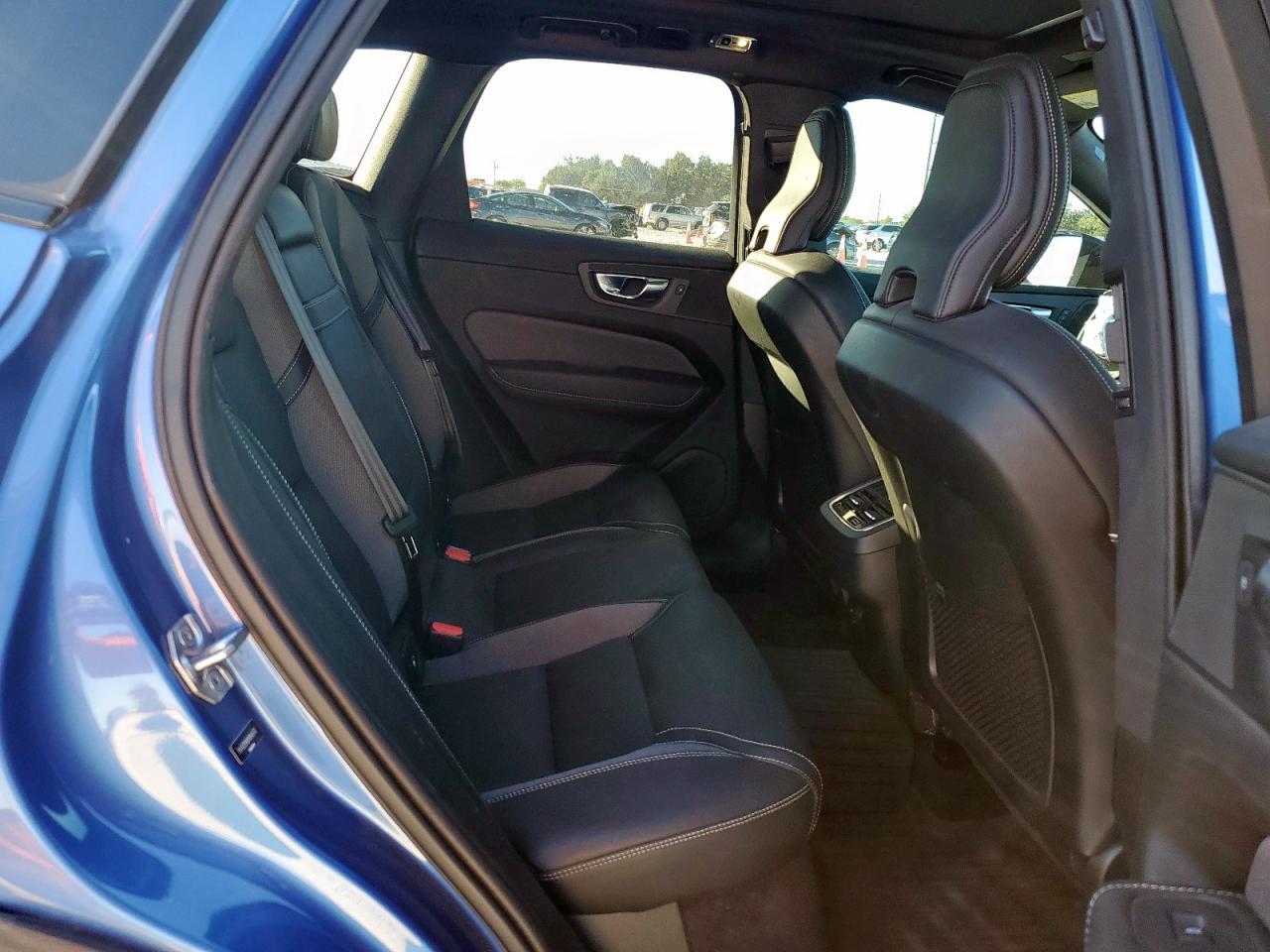 2021 Volvo Xc60 T5 R-Design VIN: YV4102DM0M1846476 Lot: 85396055