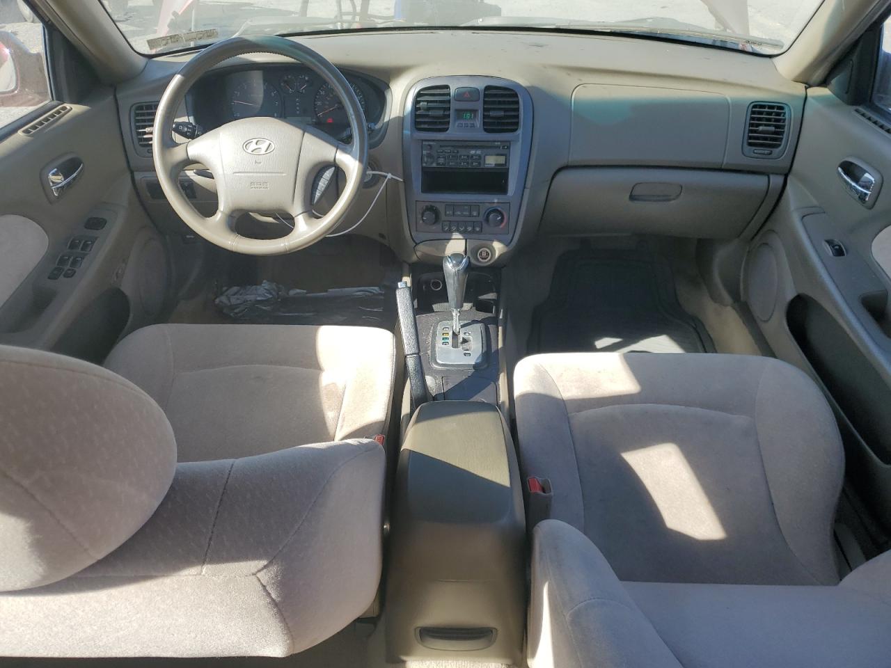 2002 Hyundai Sonata Gl VIN: KMHWF25S62A709085 Lot: 84581325