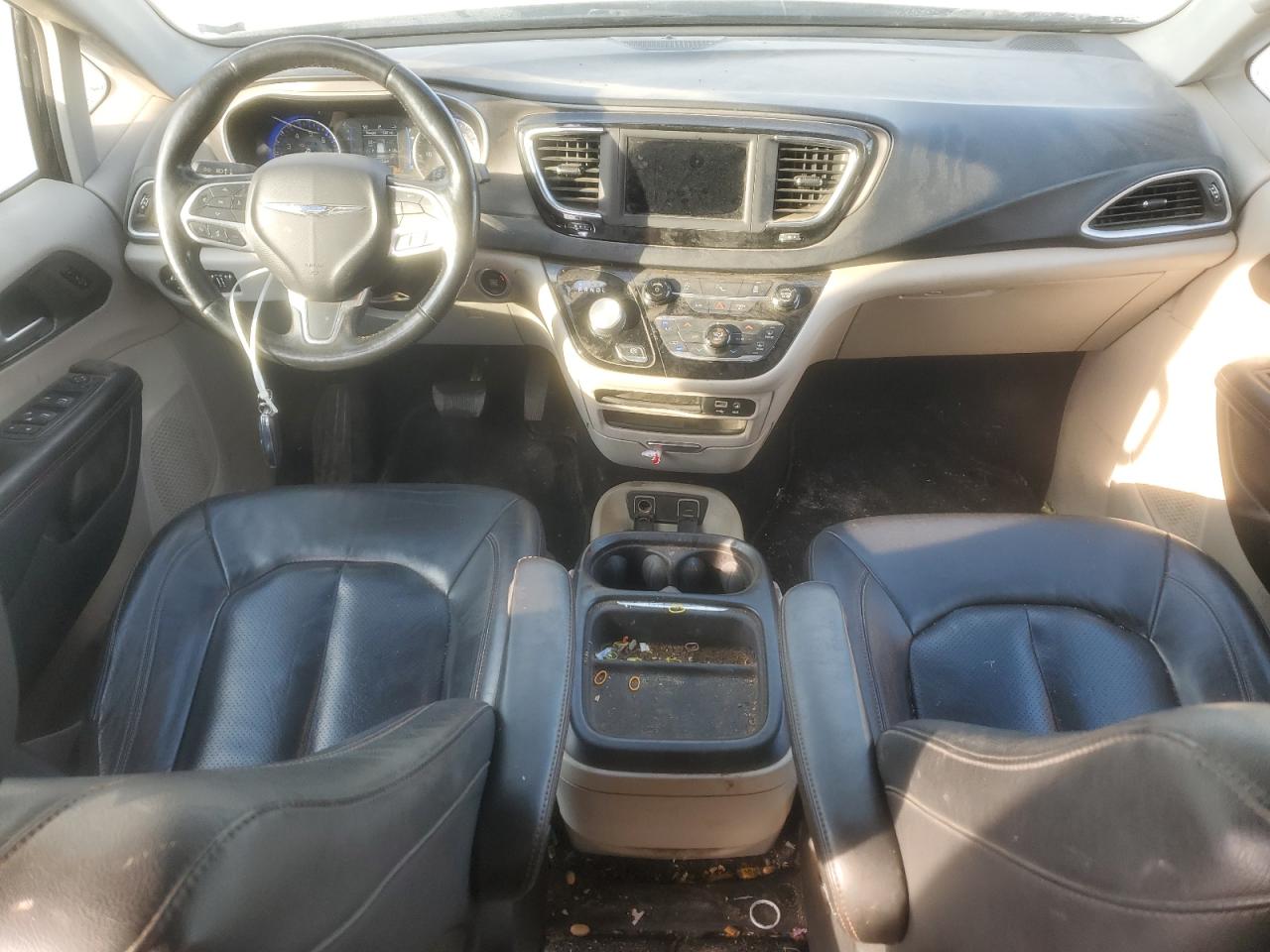 2020 Chrysler Pacifica Touring L VIN: 2C4RC1BG3LR172967 Lot: 84915825