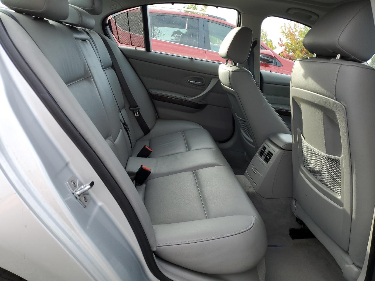 2006 BMW 325 I VIN: WBAVB13506KX40719 Lot: 82198515