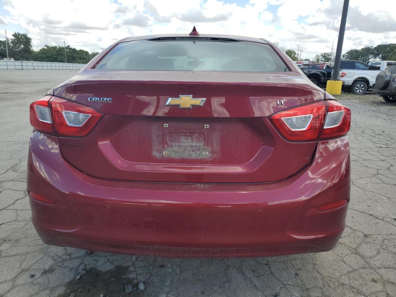 2018 Chevrolet Cruze Lt VIN: 1G1BE5SM8J7102168 Lot: 85180915