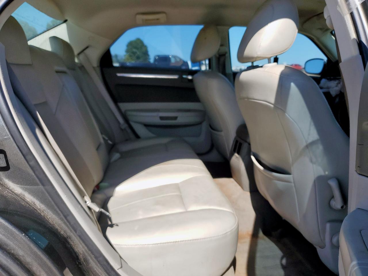 2010 Chrysler 300 Touring VIN: 2C3CA5CV2AH209594 Lot: 82426625