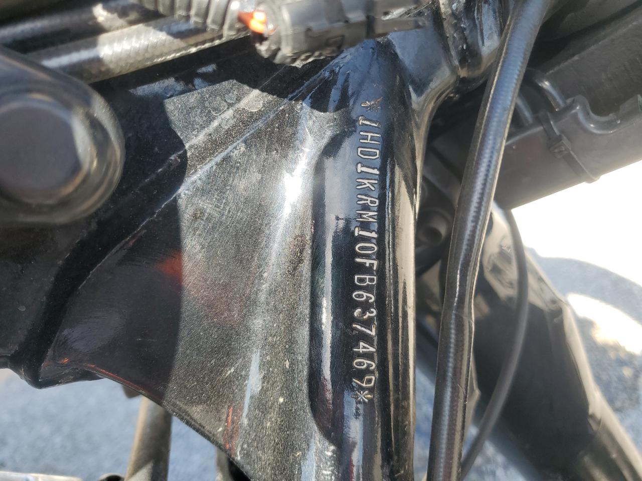 2015 Harley-Davidson Flhxs Street Glide Special VIN: 1HD1KRM10FB637469 Lot: 82710655