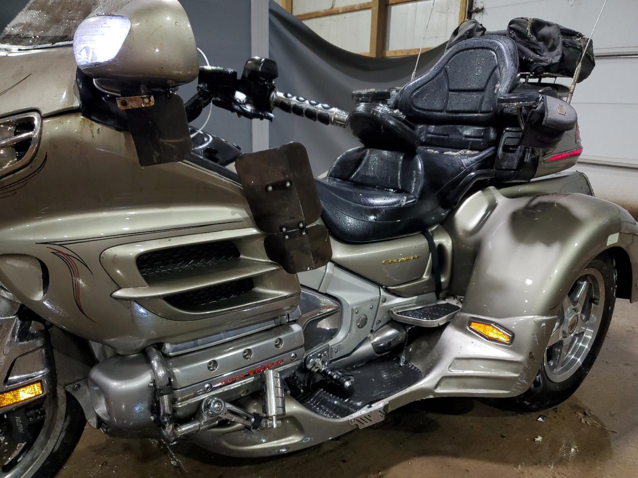 2002 Honda Gl1800 VIN: 1HFSC47092A104213 Lot: 85123565