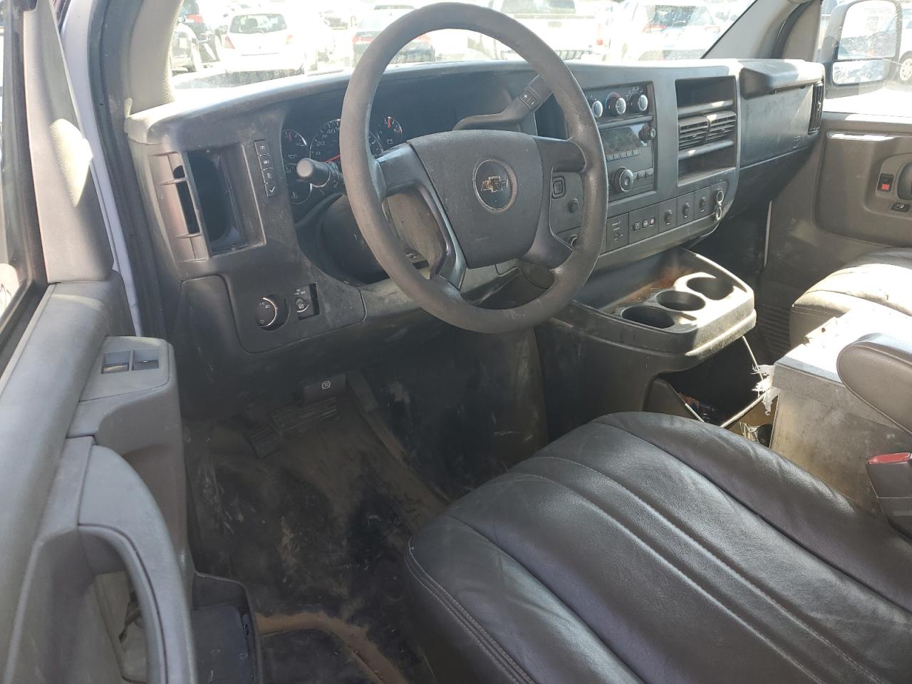 2014 Chevrolet Express G2500 VIN: 1GCWGFCB2E1138033 Lot: 82324135