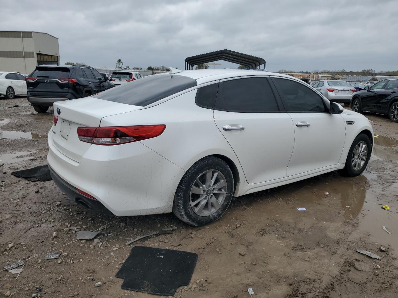 2016 Kia Optima Lx VIN: KNAGT4L38G5100862 Lot: 90412655