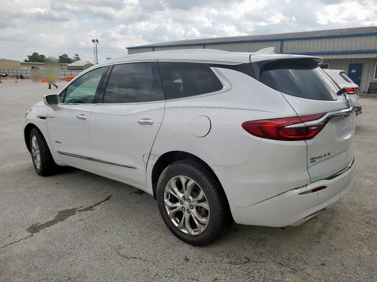2020 Buick Enclave Avenir white  gas 5GAEVCKW2LJ249233 photo #3