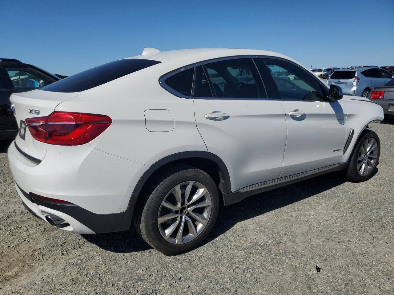 Фото: 5UXKU0C51F0F92104