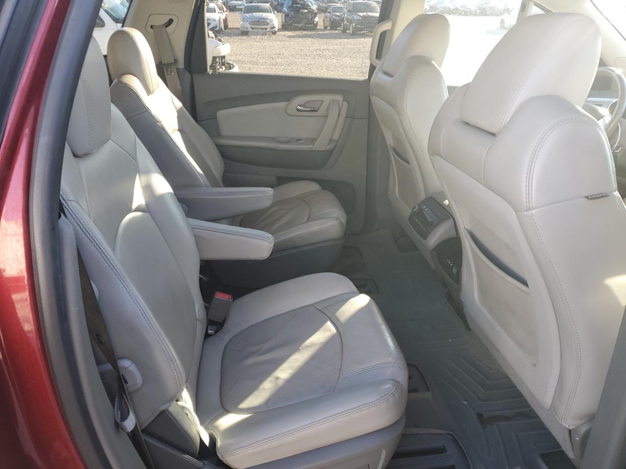 2010 Chevrolet Traverse Lt VIN: 1GNLVGED3AS150717 Lot: 82267175