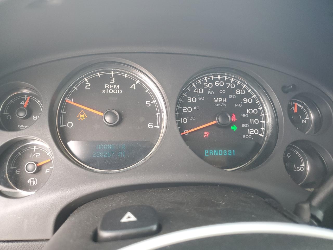 2007 GMC Yukon VIN: 1GKFC13007R263635 Lot: 89629715