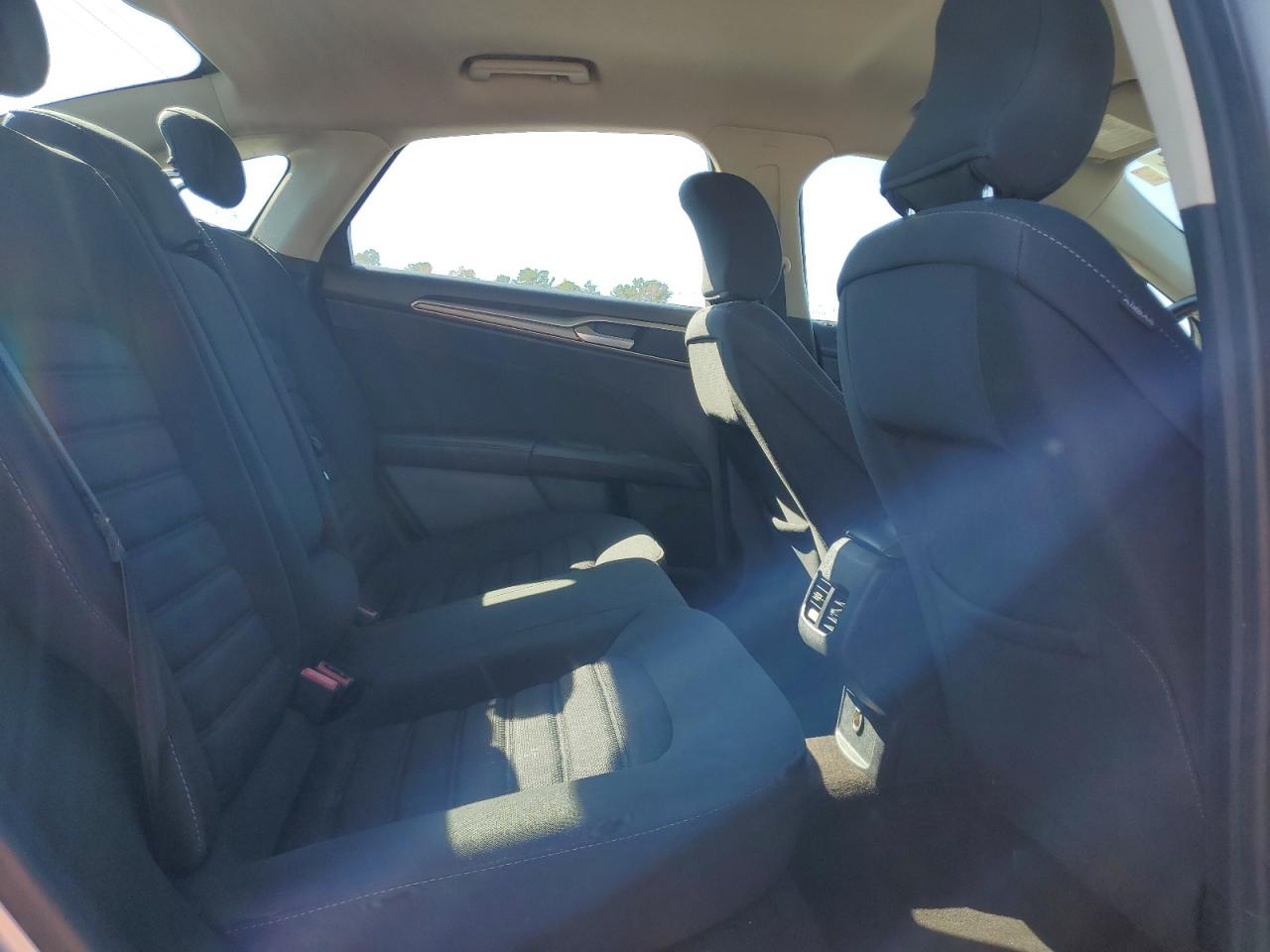 2019 Ford Fusion Se VIN: 3FA6P0H72KR190304 Lot: 91069265