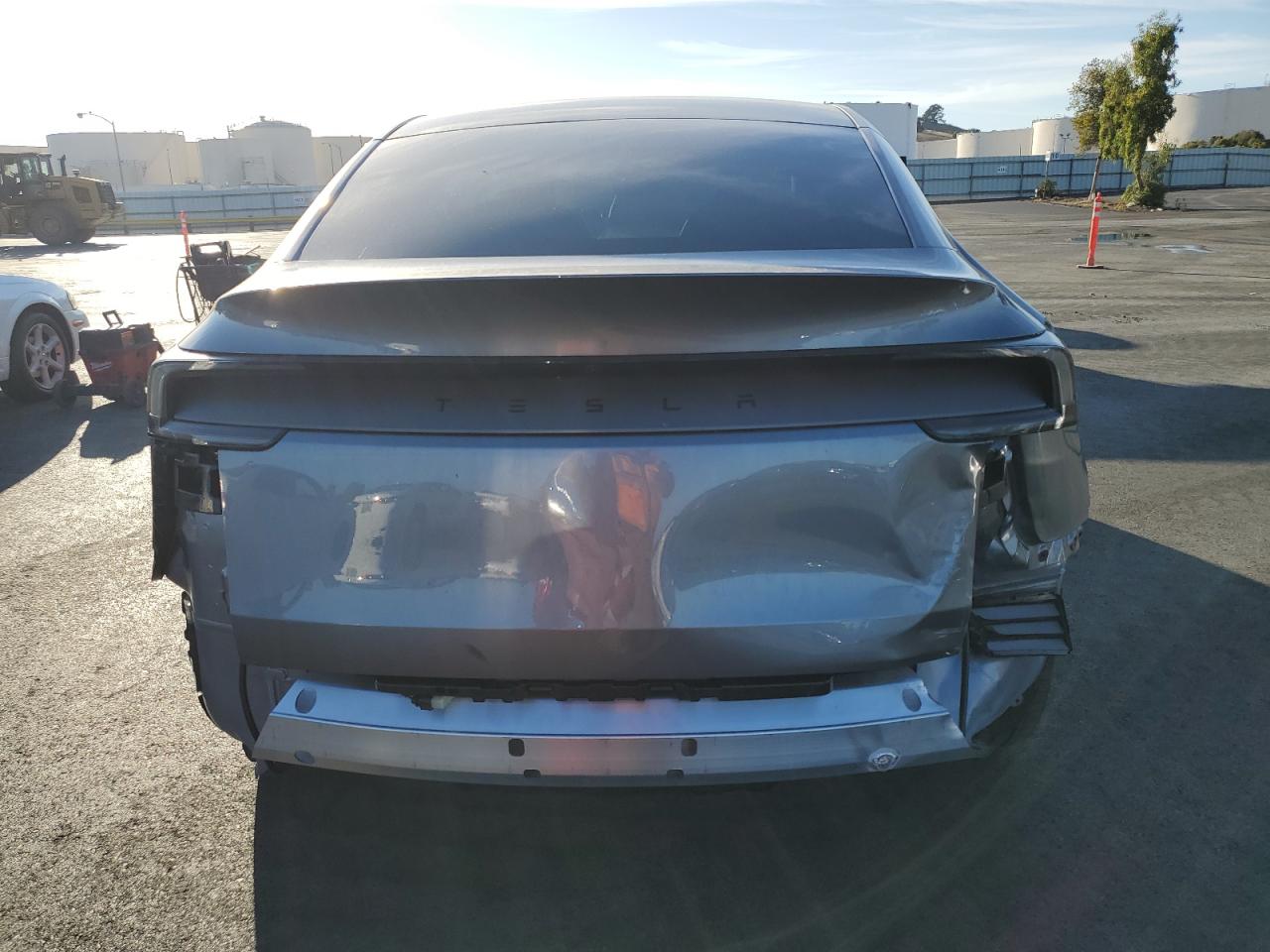 2026 Tesla Model Y VIN: 7SAYGDED6TF388913 Lot: 86661455