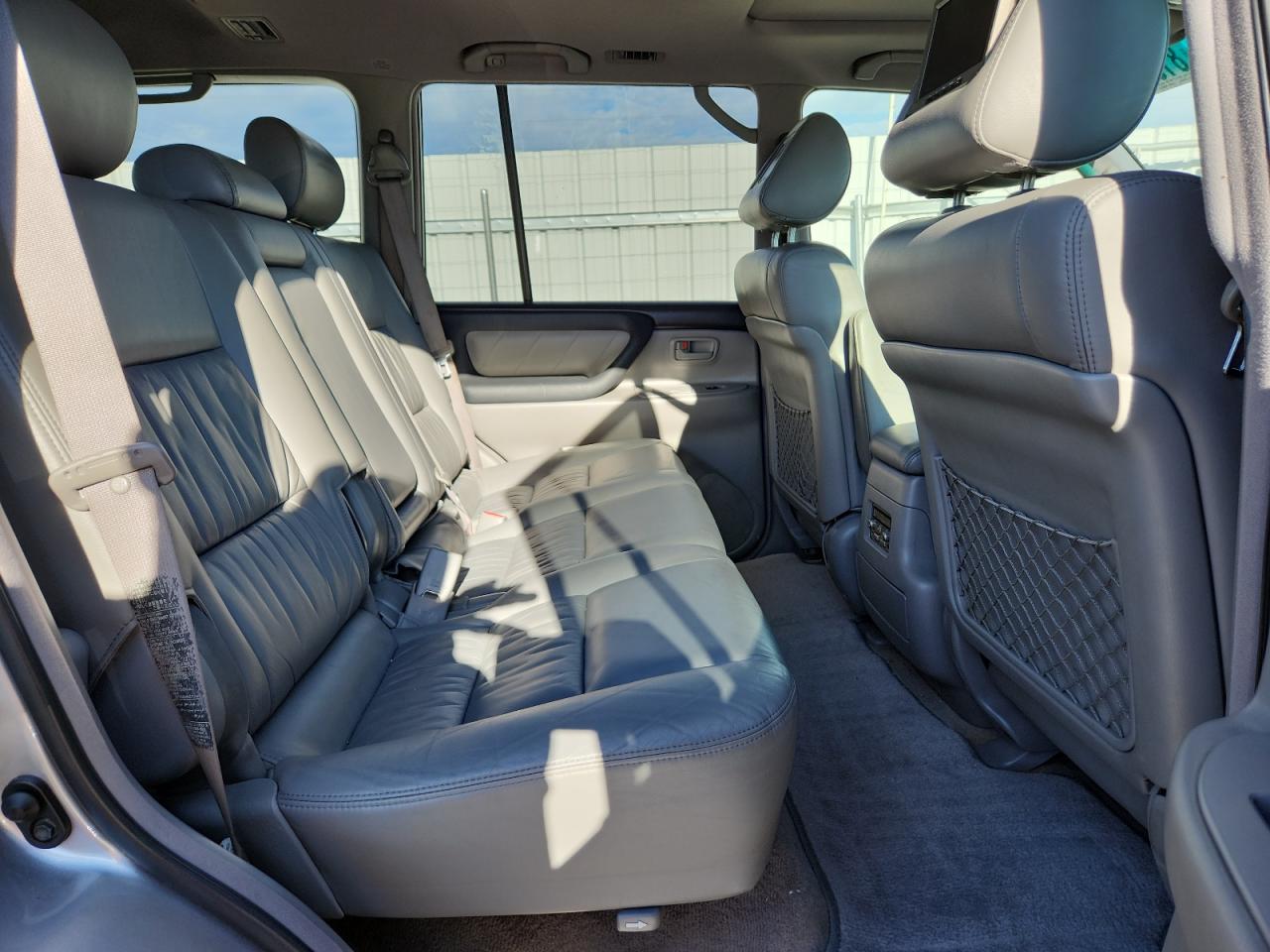 2007 Toyota Land Cruiser VIN: JTEHT05J572105879 Lot: 81925745