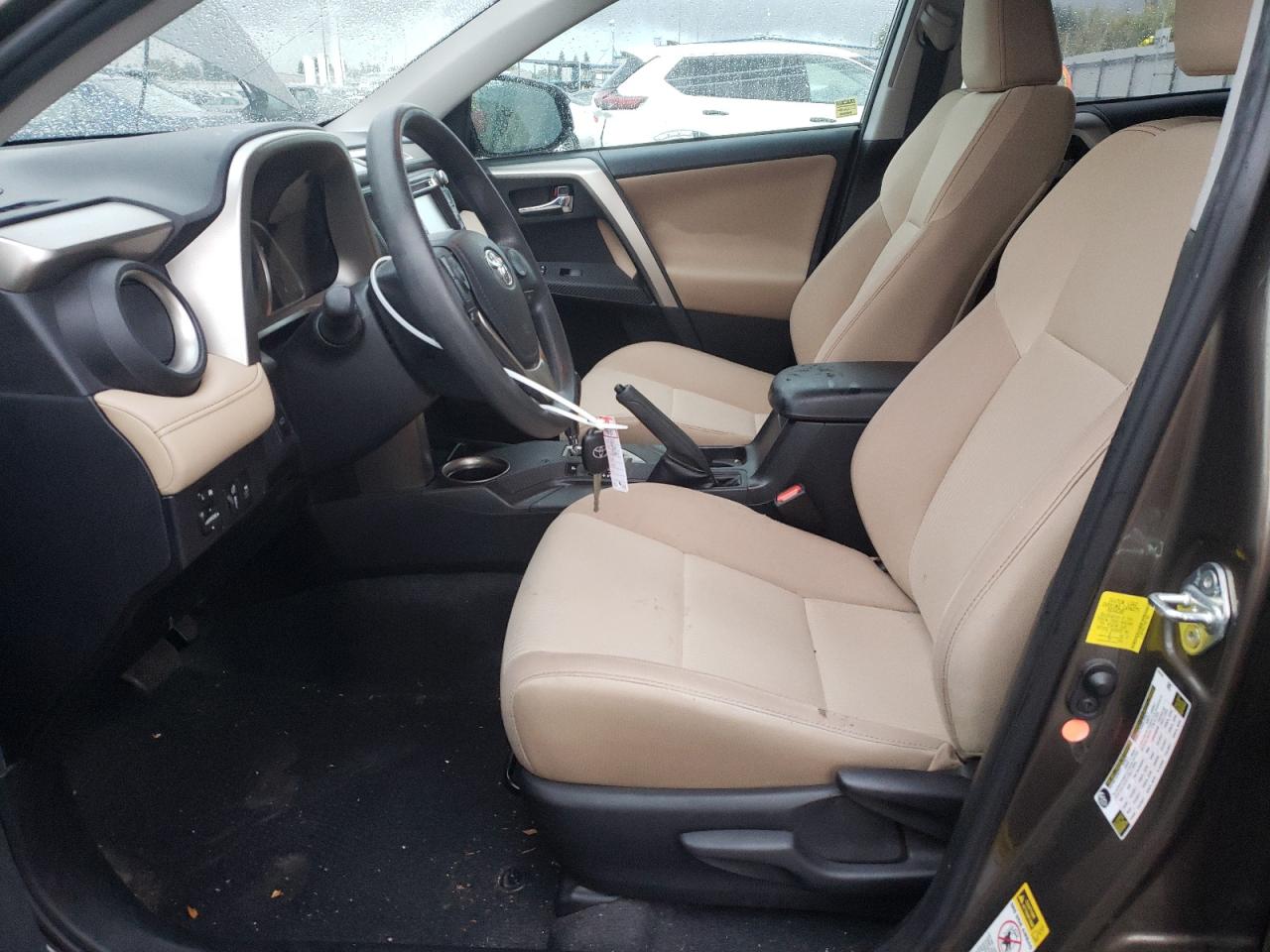 2015 Toyota Rav4 Xle VIN: 2T3WFREV2FW211402 Lot: 82429725