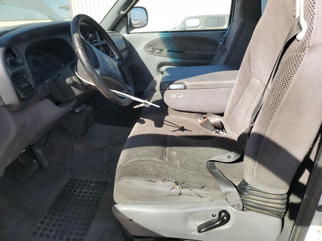 1998 Dodge Ram 1500 VIN: 1B7HC13Z3WJ152657 Lot: 86874595