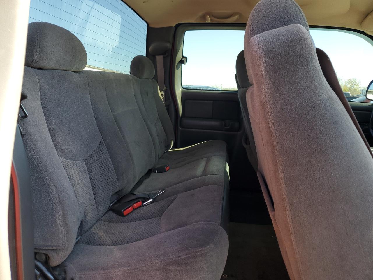 2005 Chevrolet Silverado K1500 VIN: 1GCEK19B75E214116 Lot: 82363275