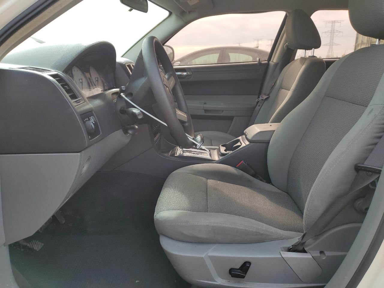 2005 Chrysler 300 VIN: 2C3JA43R65H600256 Lot: 82646605