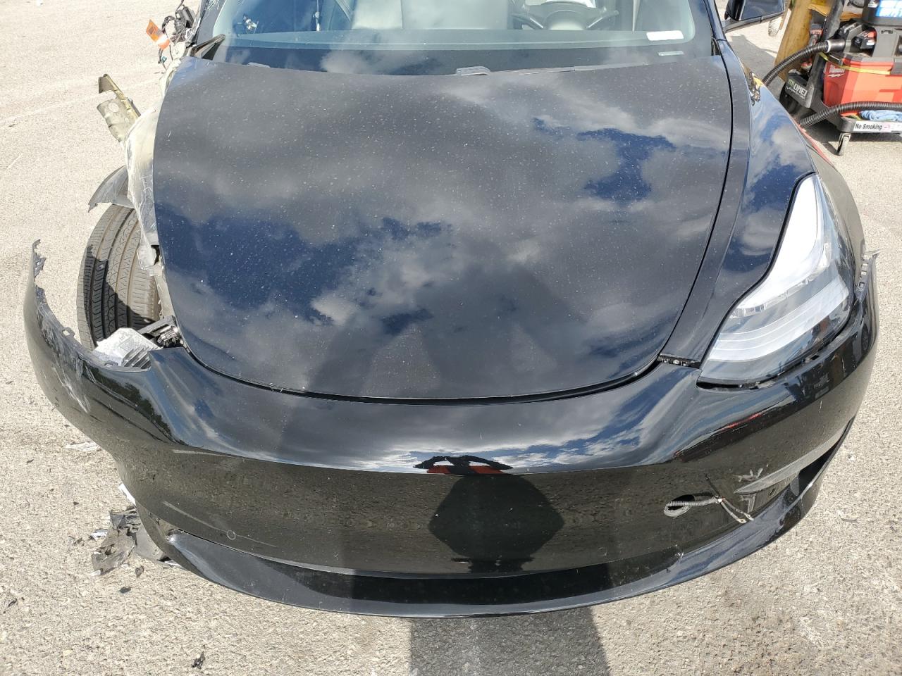 2020 Tesla Model 3 VIN: 5YJ3E1EAXLF807895 Lot: 82421155