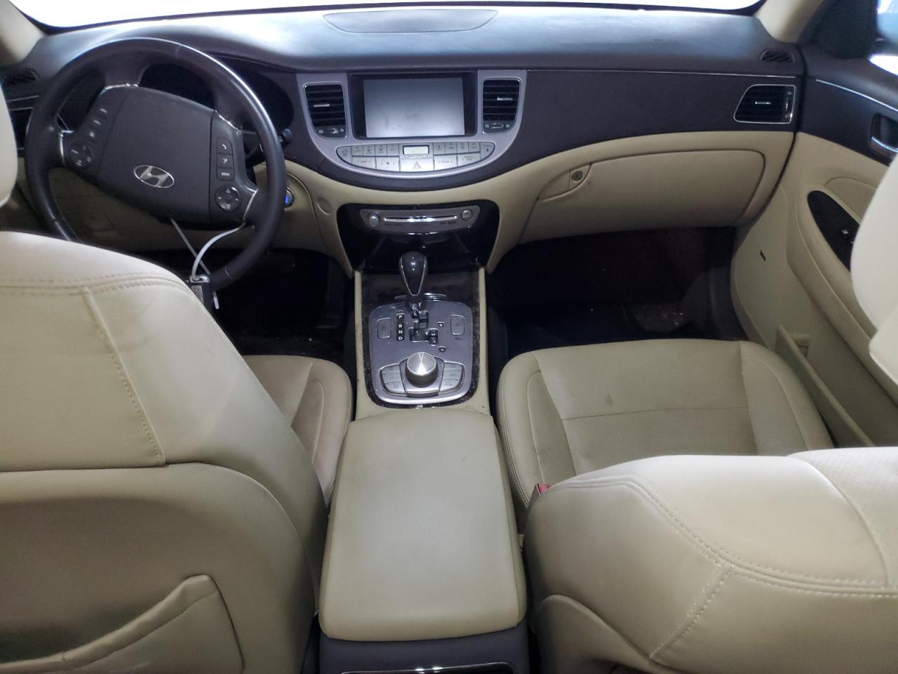 2011 Hyundai Genesis 3.8L VIN: KMHGC4DE0BU141662 Lot: 85555535