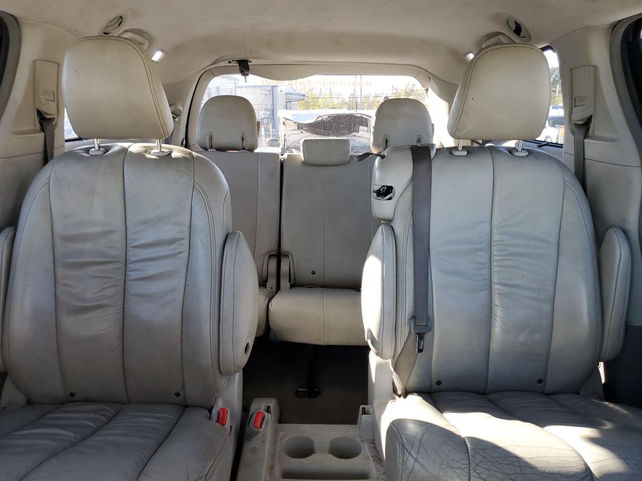 2011 Toyota Sienna Xle VIN: 5TDYK3DC1BS081786 Lot: 90446895