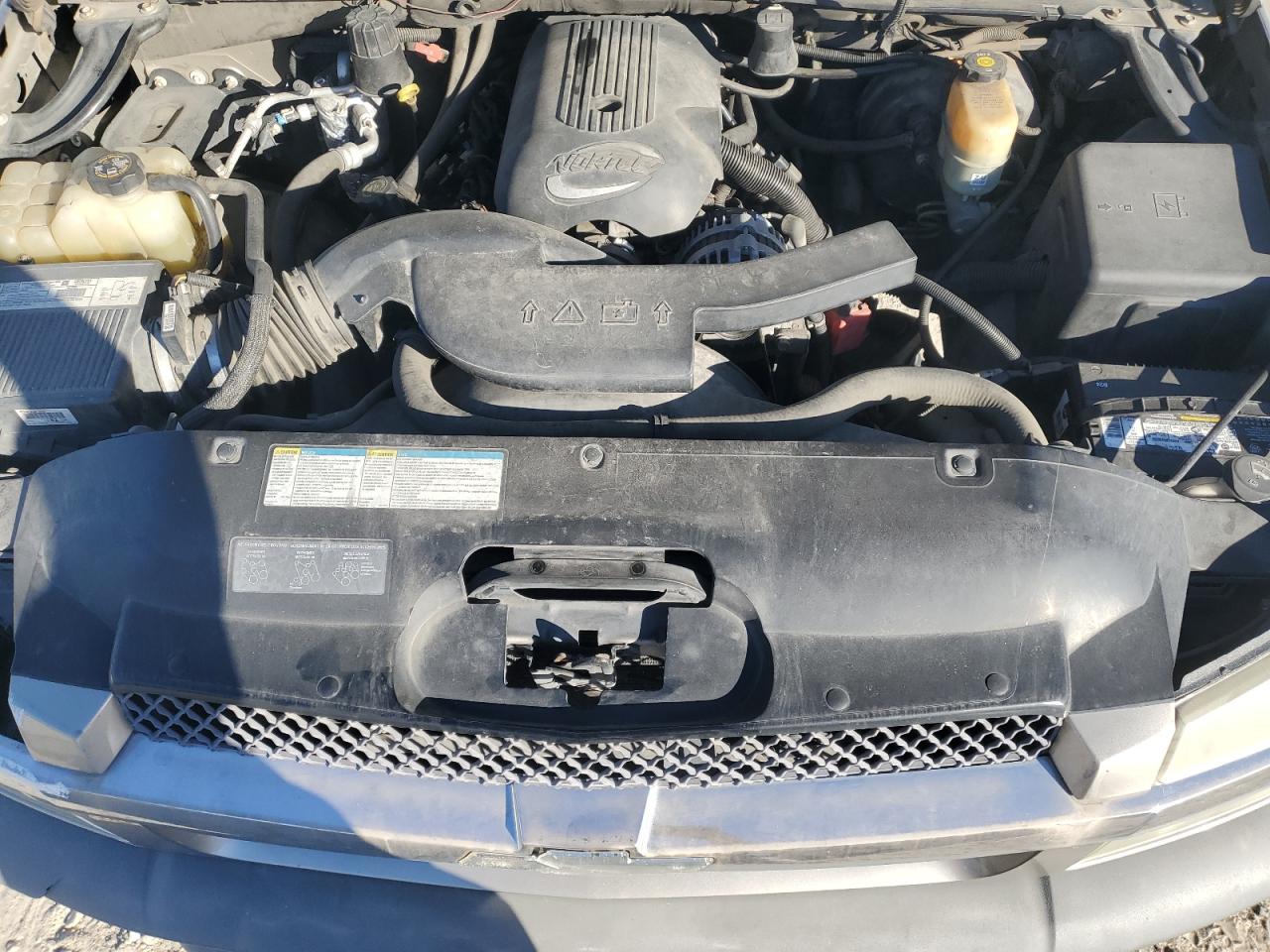 2002 Chevrolet Avalanche C1500 VIN: 3GNEC13T12G335928 Lot: 87374875