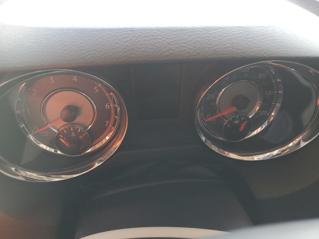 2015 Chrysler Town & Country Touring L VIN: 2C4RC1CGXFR673809 Lot: 85122485