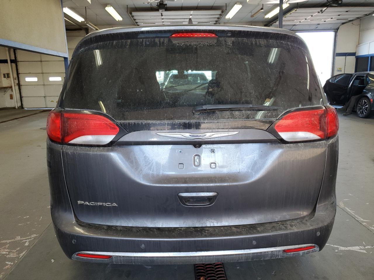 2020 Chrysler Pacifica Touring L VIN: 2C4RC1BGXLR182119 Lot: 86881385
