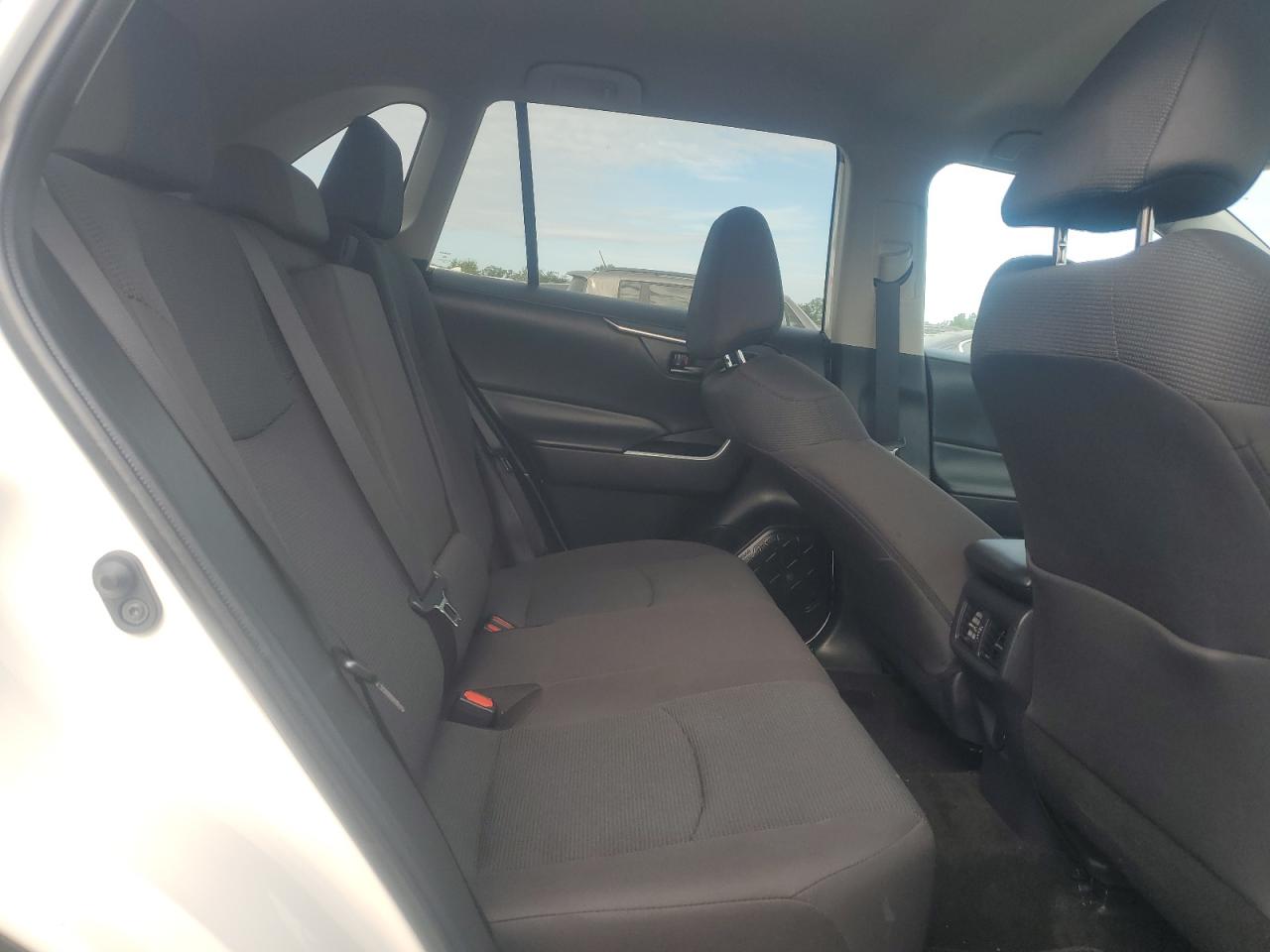 2024 Toyota Rav4 Le VIN: 2T3F1RFV4RC460917 Lot: 85344295