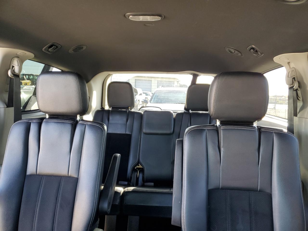 2018 Dodge Grand Caravan Sxt VIN: 2C4RDGCG0JR241626 Lot: 87254415