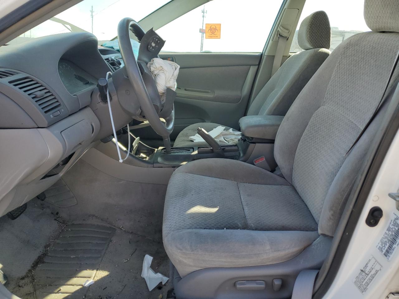 2003 Toyota Camry Le VIN: 4T1BE32K23U186532 Lot: 84928275